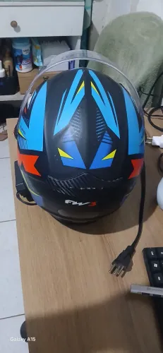 Vendo capacete fw3