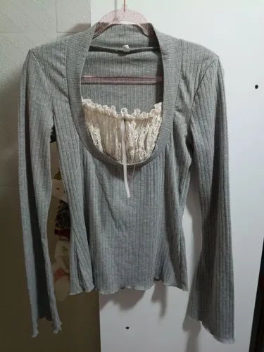 Blusa manga longa cinza kawaii