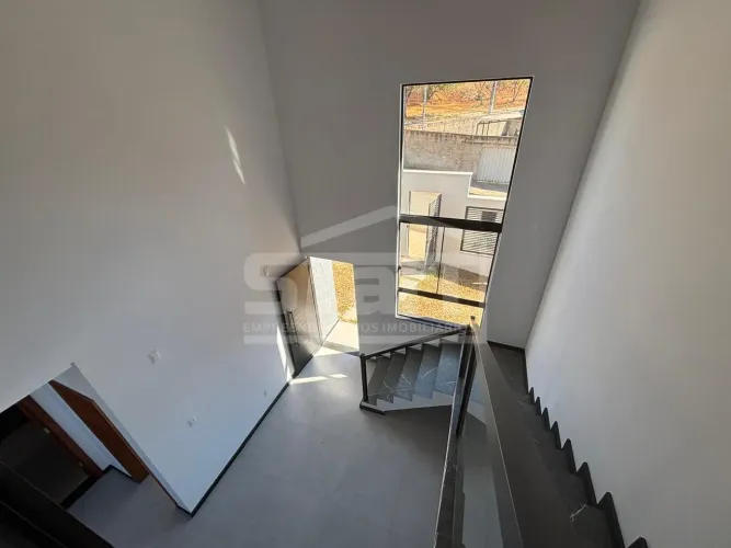 Casa para Locação no Residencial Visão 3 Quartos, 2 Suítes e Amplo Espaço