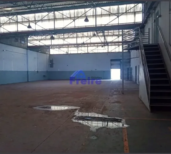Imóvel para aluguel tem 1665 metros quadrados em Canhema - Diadema - SP
