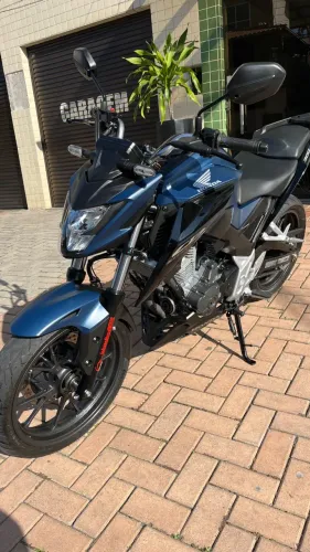 CB Twister 300 - 2025 Azul fosco