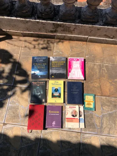 Lote de livros 30 reais