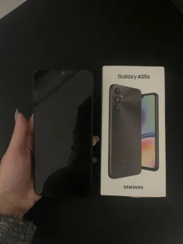 Telefone Samsung A05s 128GB muito novo!