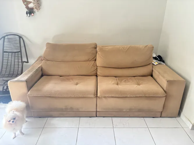 Sofá retrátil e reclinável 4 pessoas
