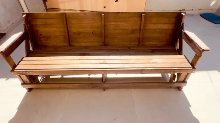 Banco que vira mesa. Da Roça