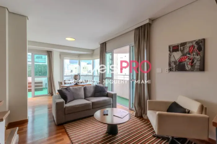 Apto duplex entregue em 2013 com 3 dorm, sendo 2 suites e 2 vagas no Vila Olimpia