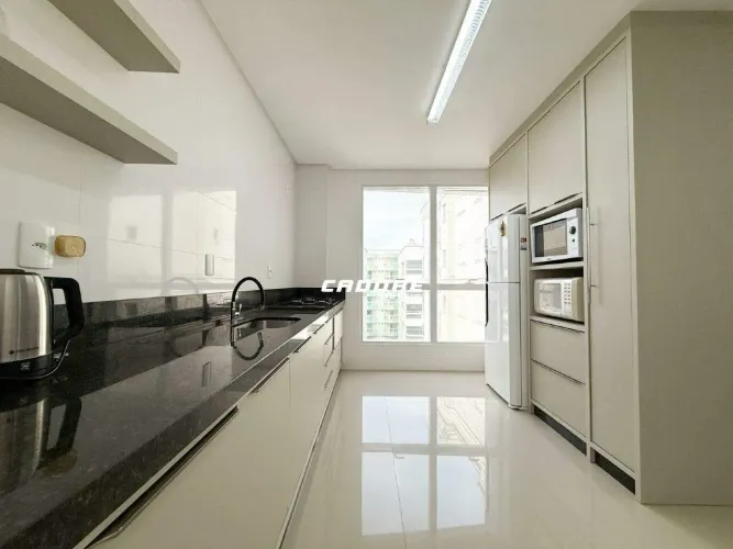 Apartamento para locação em Meia Praia - Itapema I Cadore Imóveis