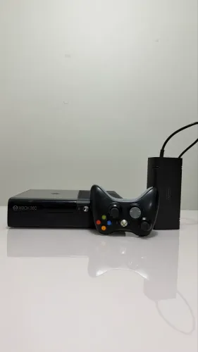 Xbox 360 desbloqueado + 26 jogos + 1 kinect + 1 controle