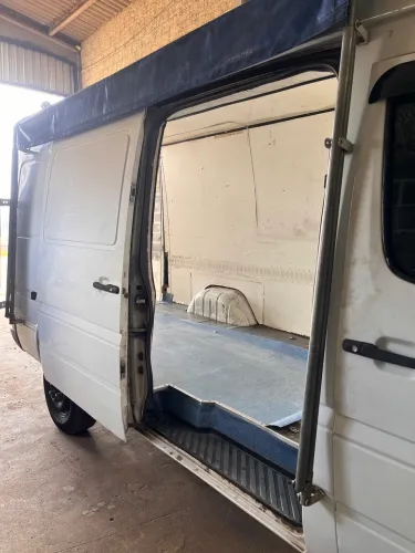Mercedes-Benz Sprinter 311 Furgão Curto 2.2 Dies 2009