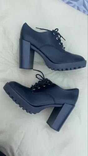 Sapato oxford tratorado