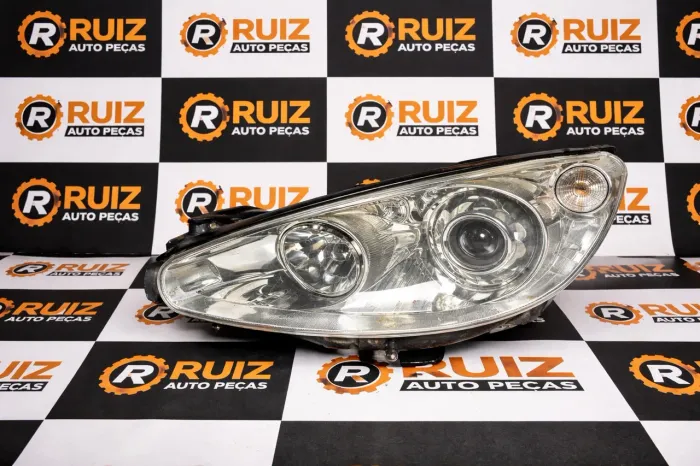Par de farol Peugeot 308 com projetor 