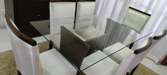Mesa de jantar de 06 luagres