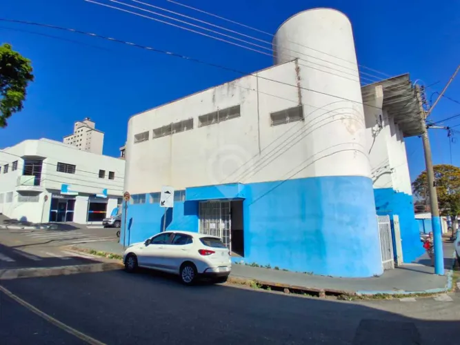 Galpão : / Comercial / Centro