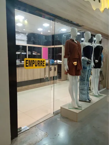 REPASSO LOJA NO CENTRO FASHION FORTALEZA , SETOR BRANCO