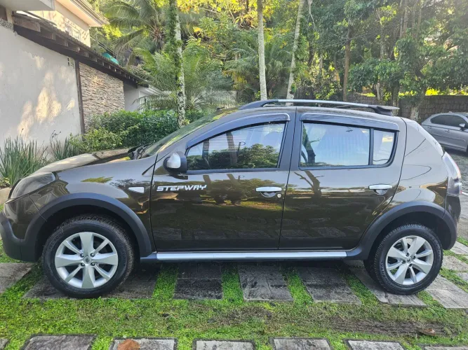 Renault Sandero Stepway Hi-flex 1.6 16V 5P Aut. 2013