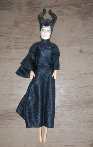 Boneca malévola 
