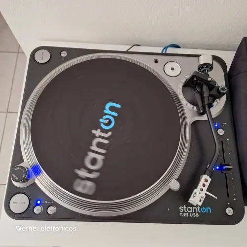 Par de toca disco stanton t92 usb ótimo estado. 
