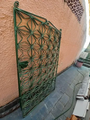 PORTÃO DE FERRO MACIÇO (GARAGEM)