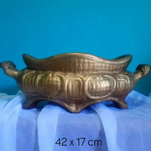 Grande cachepô / floreira em cerâmica com patina dourada