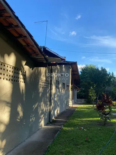 Casa de Condomínio com 6 quartos em ALDEIA