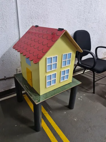 BAÚ DE BRINQUEDOS CASINHA PEPPA PIG