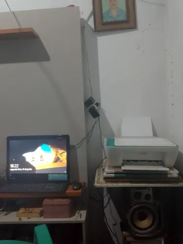 Vendo ou troco um computador que a impressora por algo do meu interesse de alto valor