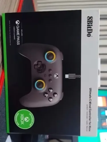 Controle 8BitDo Ultimate C | Precisão Hall Effect + RGB