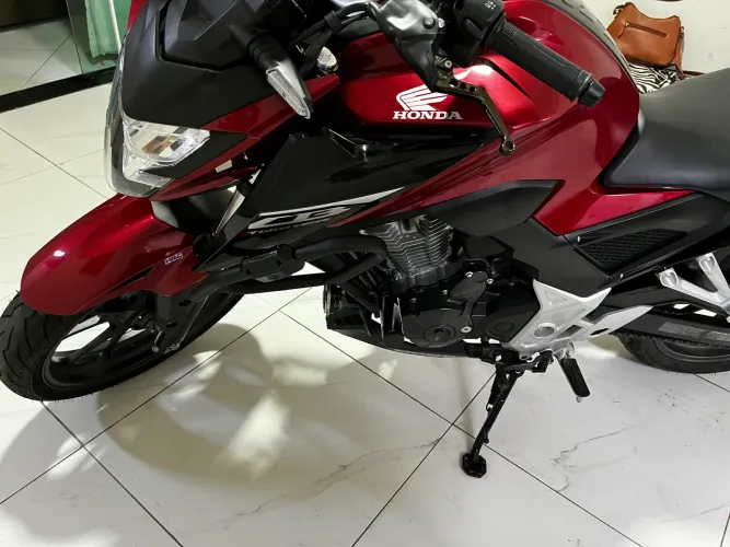 Cb300F Twister ABS 2025