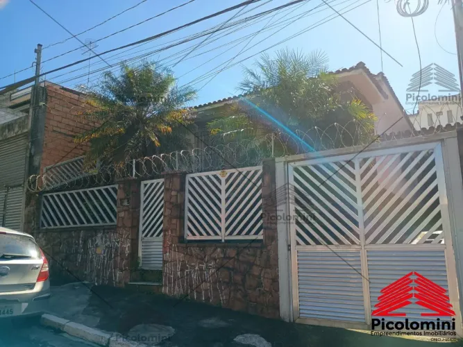 Casa Térrea Vila Prudente em um terreno de 10 de frente por 30 de fundos 6 vagas de garage