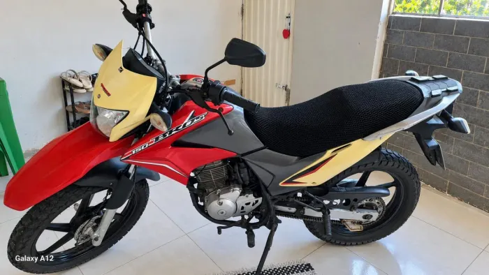Moto XRE 150 broz/flex /vermelha