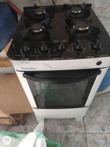 Fogão Esmaltec com avarias