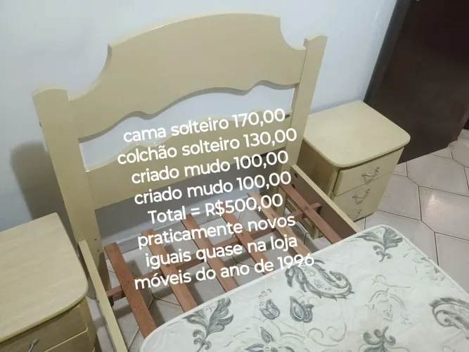 Cama solteiro+2criados mudos+colchão do ano de 1996 em Marília sp 