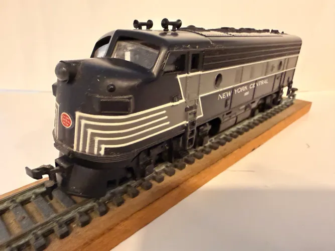 Trens Elétricos - New York e British Railways (2un)