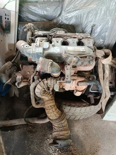 Vendo motor mwm x12 com caixa