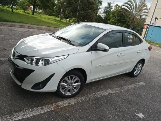 Toyota Yaris XL Sedan 1.5 Flex 16V 4P Aut. 2019