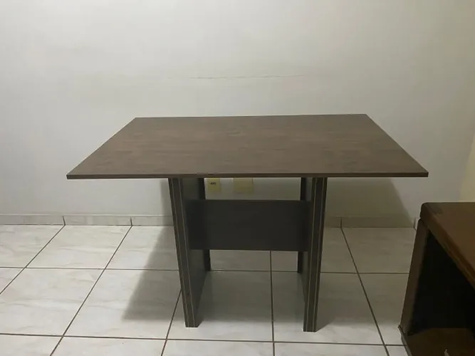 Mesa 4 cadeiras 