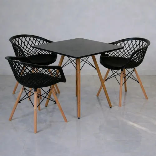 Mesa com 3 cadeiras nova 