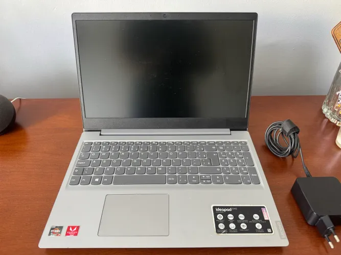 Computador LENOVO S145