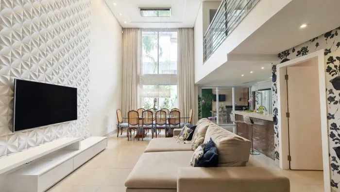 Sobrado de Alto Padrão no Residencial Green Palace Santa Genoveva | 4 Suítes, Piscina