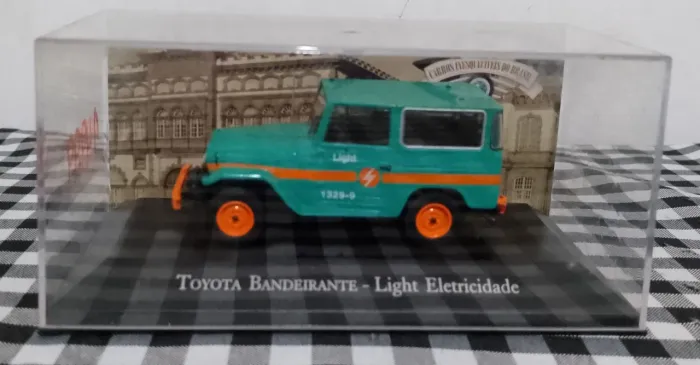 Miniatura Toyota Bandeirante - Light Eletricidade