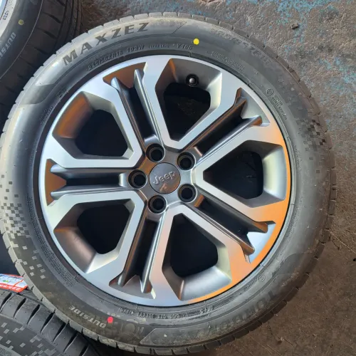 RODAS JEEP COMPASS LONGITUDE ARO 18 5X110 ORIGINAIS E PNEUS 225/55