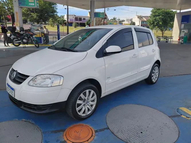 Volkswagen Fox Plus 1.6mi/ 1.6mi Total Flex 8V 4P 2008