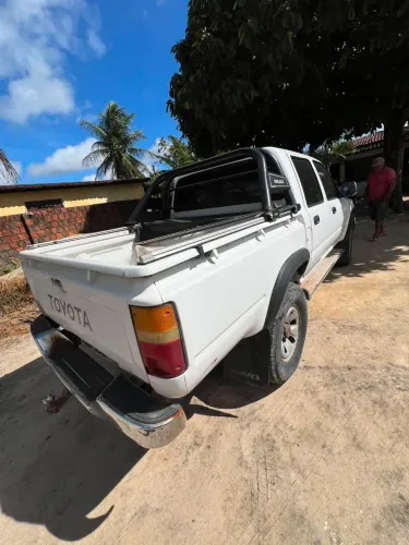 Toyota Hilux CD SR5 4X4 2.8 Diesel 2000