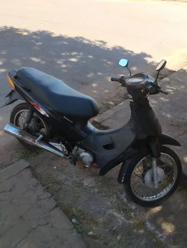 Vendo moto biz 100