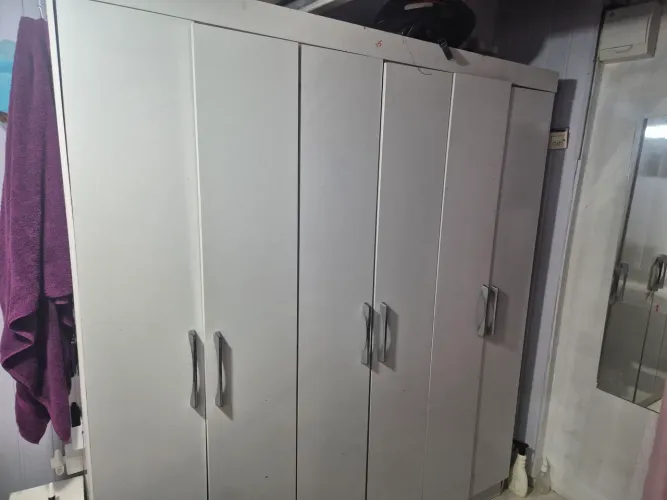 Guarda-roupa casal branco