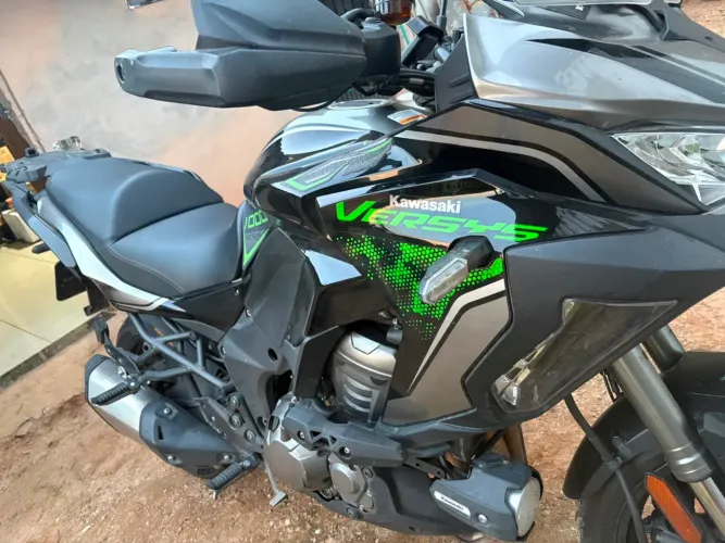 Kawasaki Versys 1000 grand tourer ab