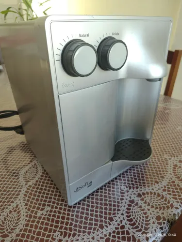 Purificador e Refrigerador de Água Everest
