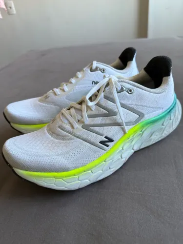 Tênis New Balance Fresh Foam X More v4 Masculino - Tamanho 43 - Usado uma vez!