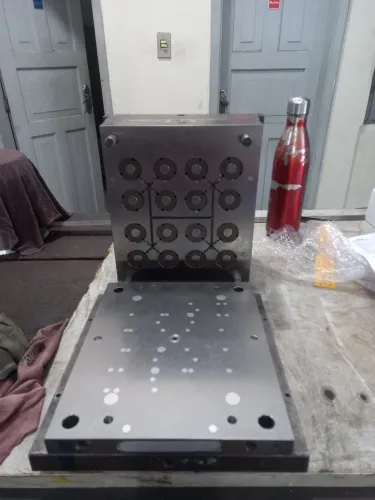 Molde de mesinha tripé para pizzas