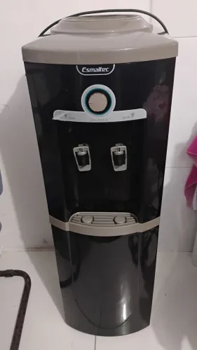 Bebedouro Esmaltec gelágua 